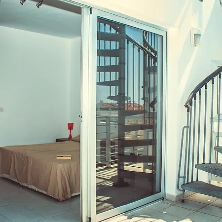 Townhouse In Cs/109 شقة
