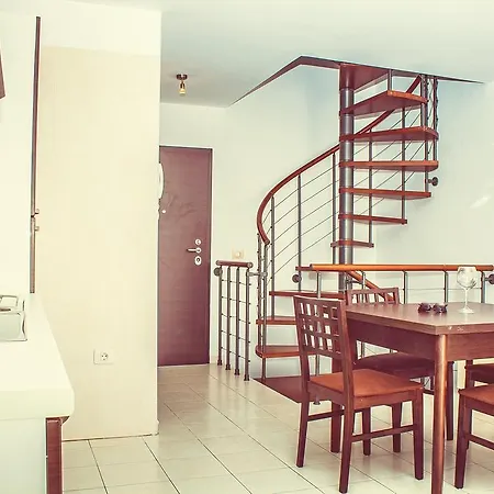 Townhouse In Cs/109 شقة كالاو سالفاجي